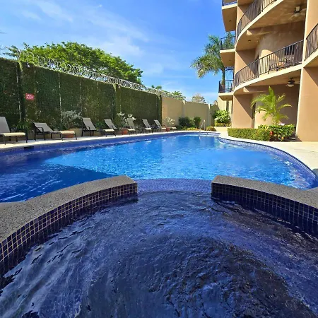 Monaco Condominiums Unit 3, Luxury 3Br Poolside Escape, Walk To Beach